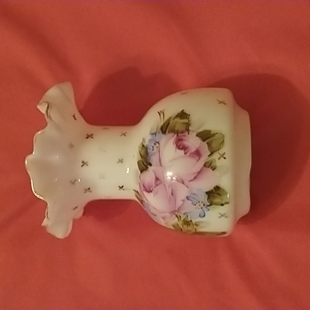 Pretty little vase